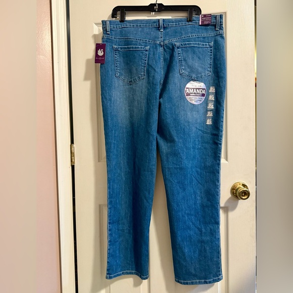 NWT- Gloria Vanderbilt Amanda Jeans - Celestia Wash - Size 18 Short - Picture 6 of 9